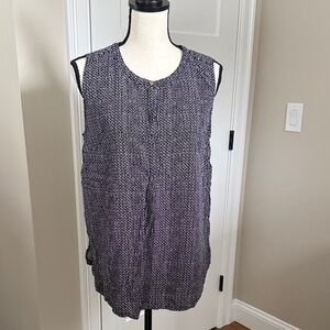Liz Claiborne Navy and White Sleeveless Printed Tank